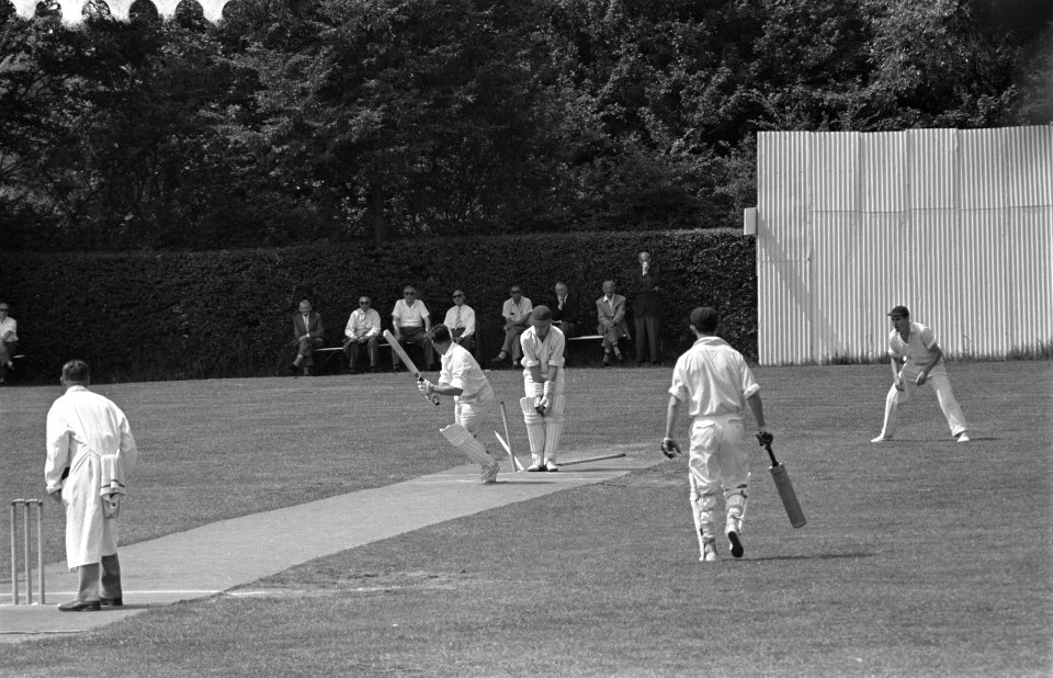 Cricket ACC tegen Rood en Wit, Bestanddeelnr 910-5367