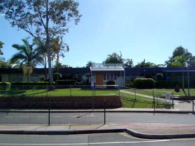 Crestmead State School