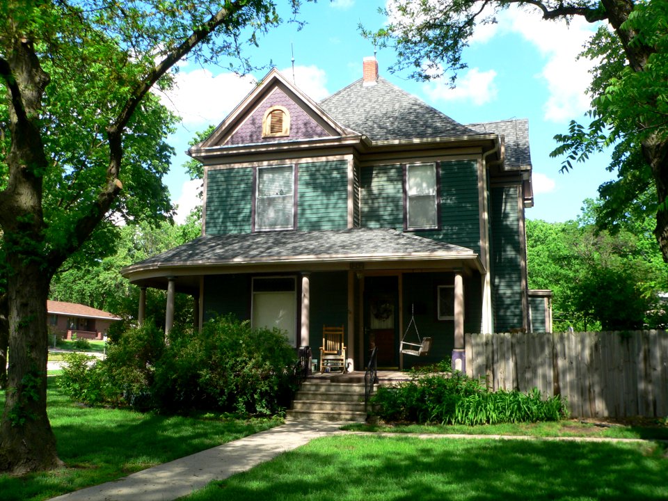 Crete, Nebraska 1242 Hawthorne Ave