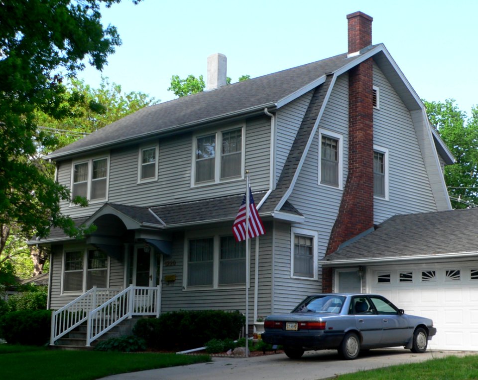 Crete, Nebraska 1220 Grove Ave