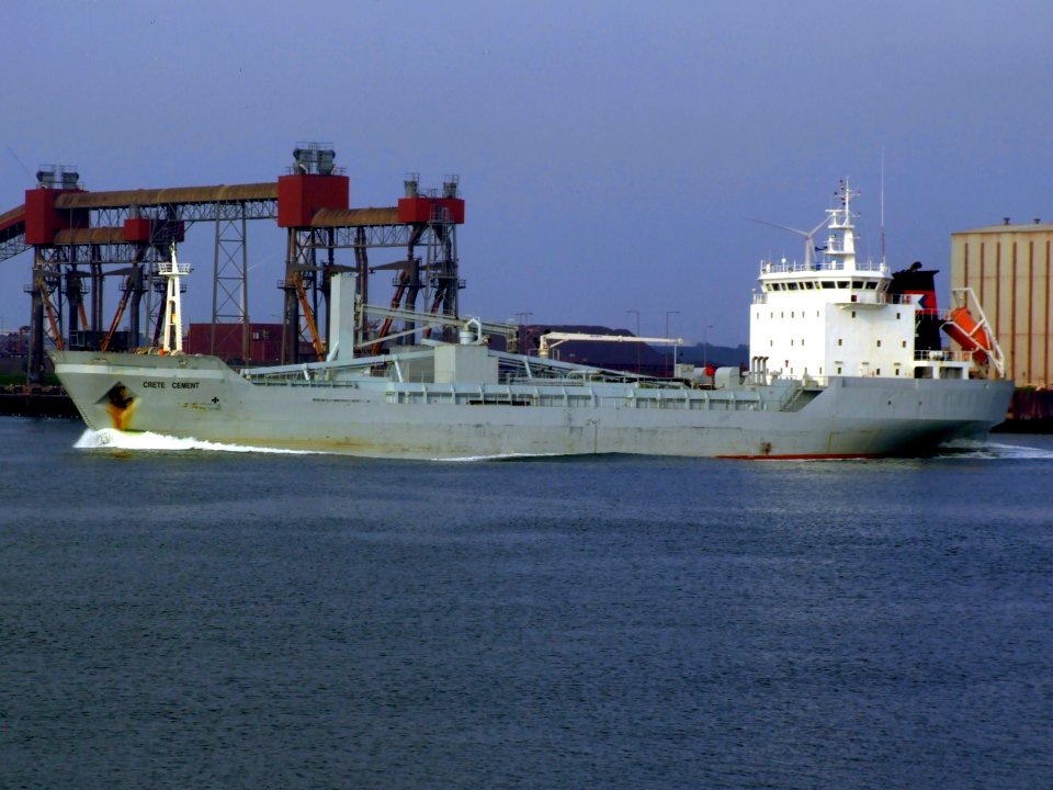 Crete Cement Port of Rotterdam 03Jun07 p2