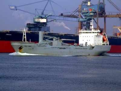 Crete Cement Port of Rotterdam 03Jun07 p1