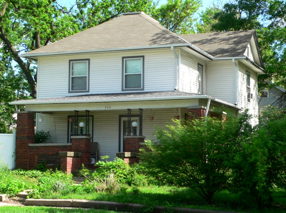 Crete, Nebraska 709 E 13 St