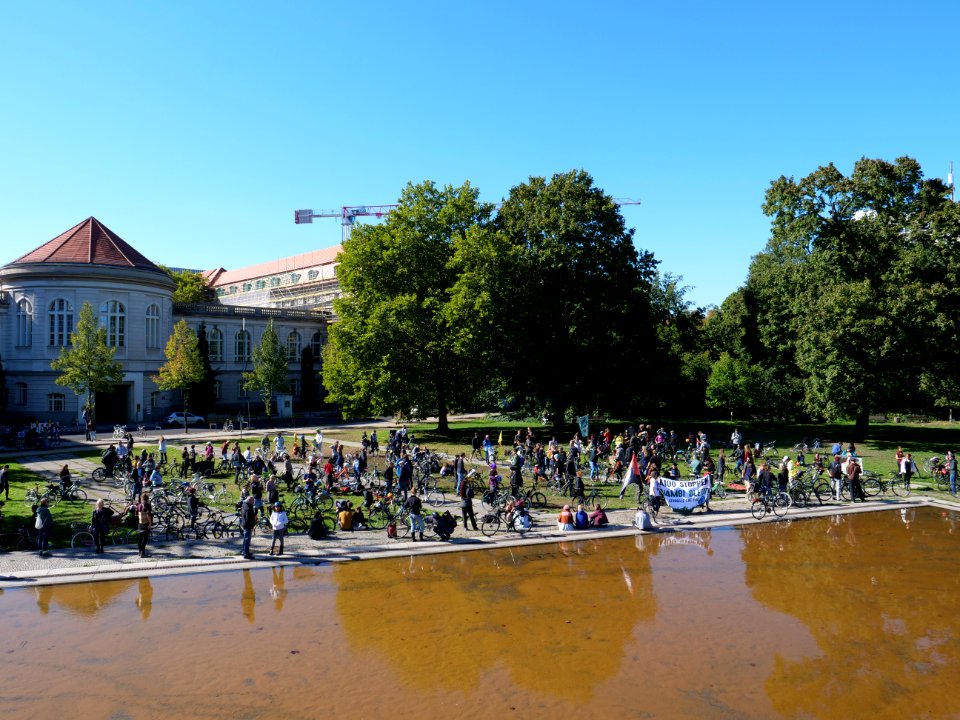 Critical Mass in support of the Hambach Forest Occupation Berlin 30-9-2018 24