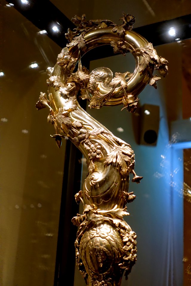 Crosier by Ignaz Innozenz Eimberger, from the Zisterzienserkloster Bredelar bei Marsberg, Mainz, 1789, gilt silver - Hessisches Landesmuseum Darmstadt - Darmstadt, Germany - DSC00196