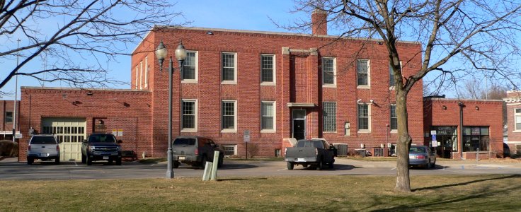 Crete, Nebraska city hall from S 1