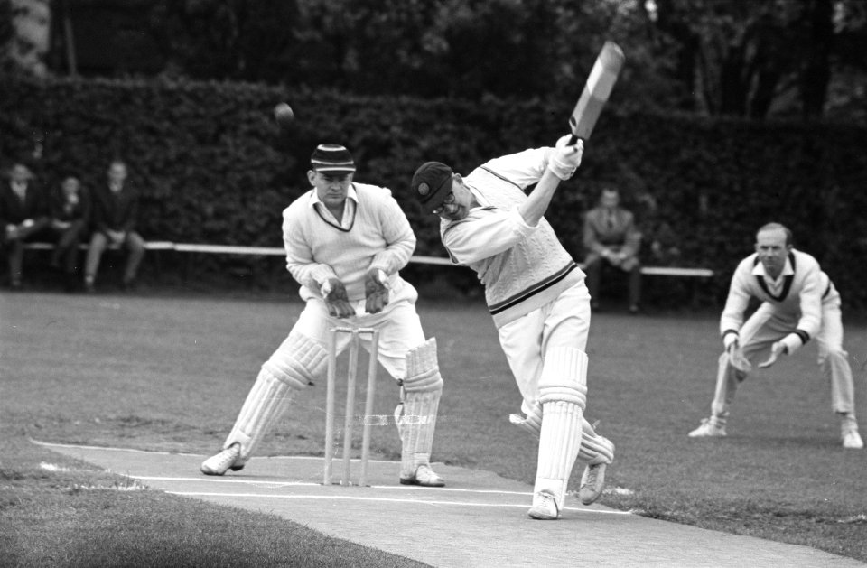Cricket ACC tegen HCC, Bestanddeelnr 912-4748
