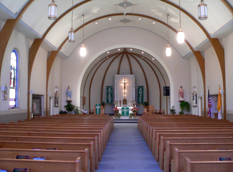 Crofton, NE St. Rose of Lima interior 1