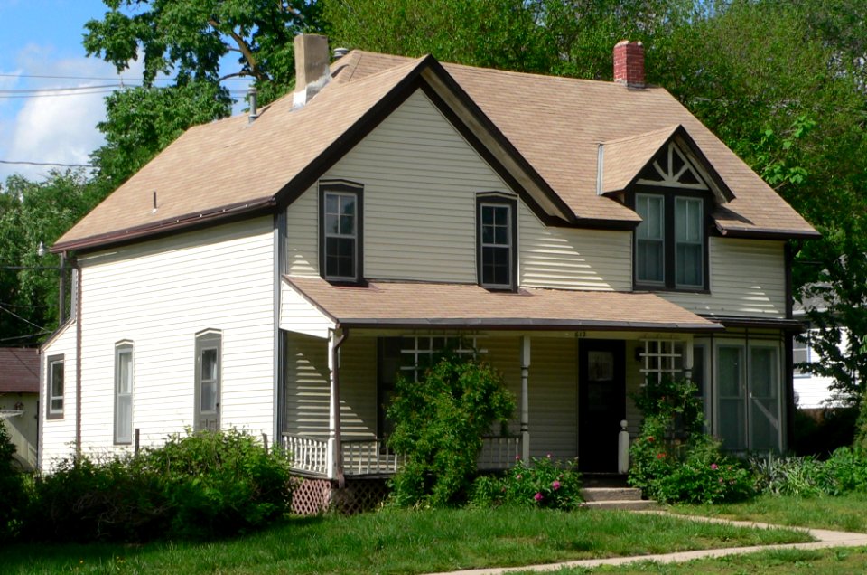Crete, Nebraska 612 E 13 St