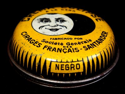 Crema Eclipse - cirages Francais-Santander blikje, foto1
