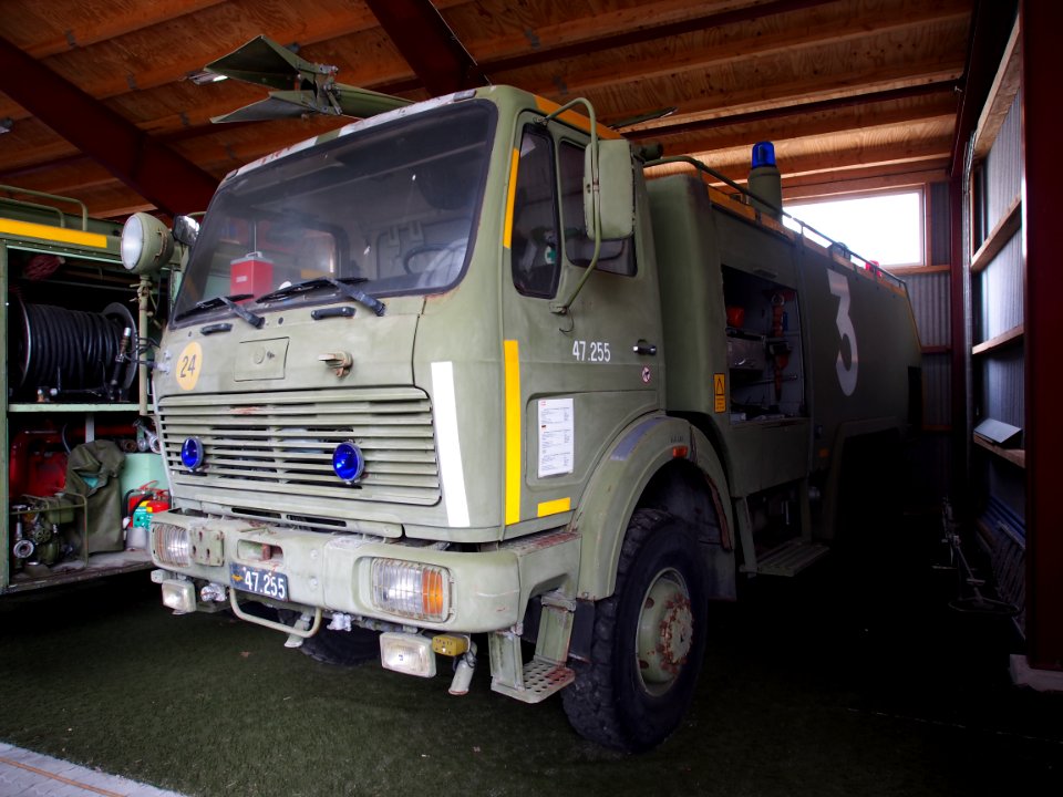 Crash-tender 47.255 in Aalborg Forsvars- og Garnisonsmuseum, pic2 photo