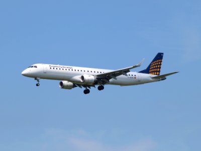 D-AEMC Augsburg Airways