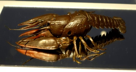 Crayfish automaton, by Hans Schlottheim, Germany, Augsburg, c. 1590, brass, steel, copper, enamel - Metropolitan Museum of Art - New York City - DSC07093