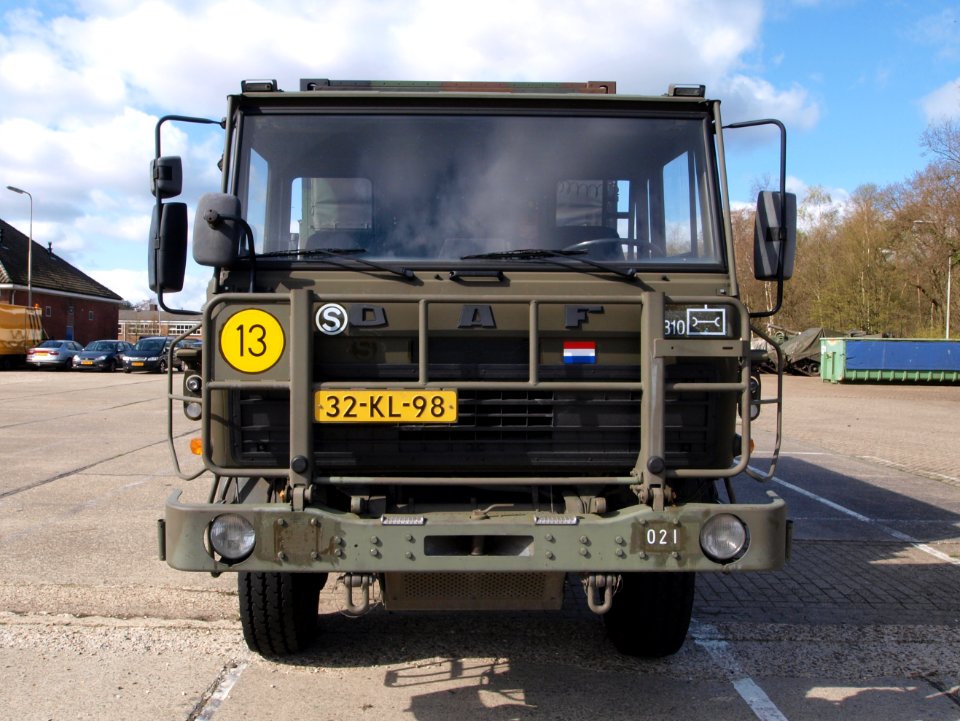 DAF with trailer licence no. 32-KL-98 pic2