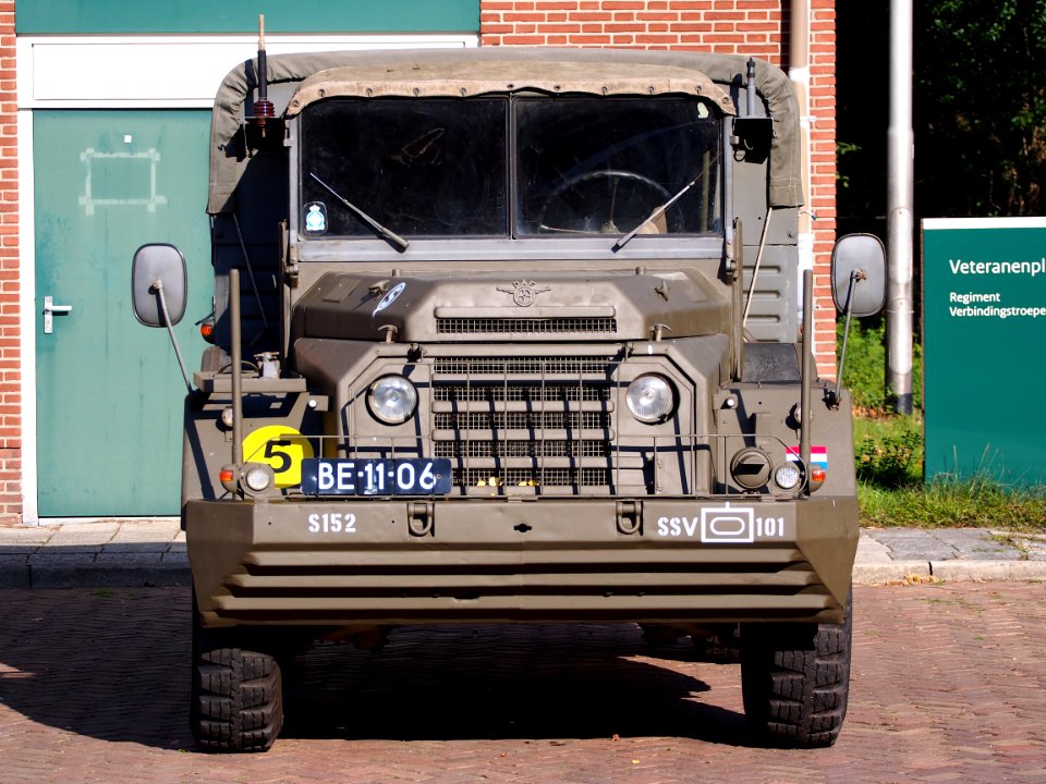 DAF YA-126 Telex (Radio car) pic01