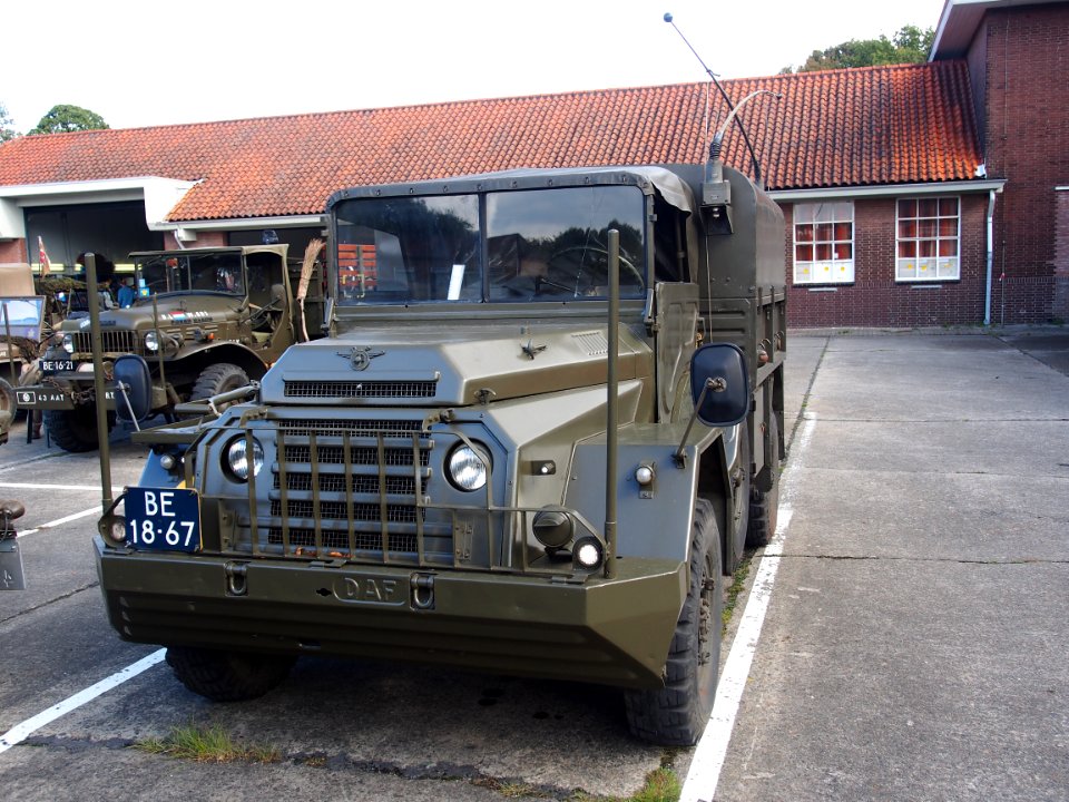 DAF YA-126 Radio car pic2