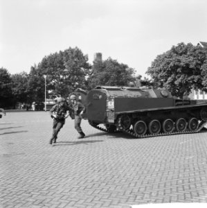 Dag der Infanterie in de Isabellakazerne te Den Bosch, Bestanddeelnr 914-3107