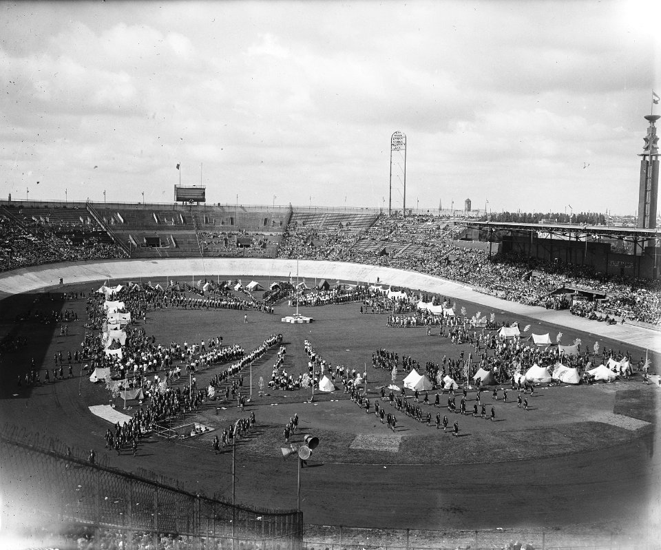 Dag van de Jeugd in Olympisch Stadion, Bestanddeelnr 902-8378