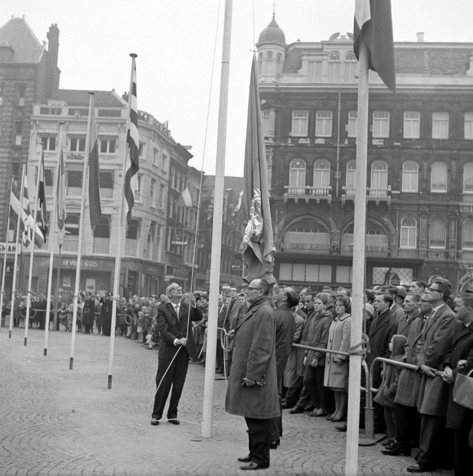 Dag der Verenigde Naties Oud minister Cals hield rede op de Dam, Bestanddeelnr 915-6745