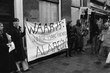 Dag voor de mensenrechten Amnesty International aktie tegen zgverdwijning Demo, Bestanddeelnr 931-8537