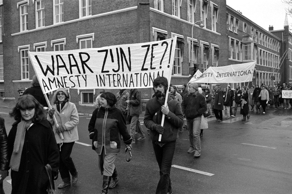 Dag voor de mensenrechten Amnesty International aktie tegen verdwijning Demons, Bestanddeelnr 931-8538