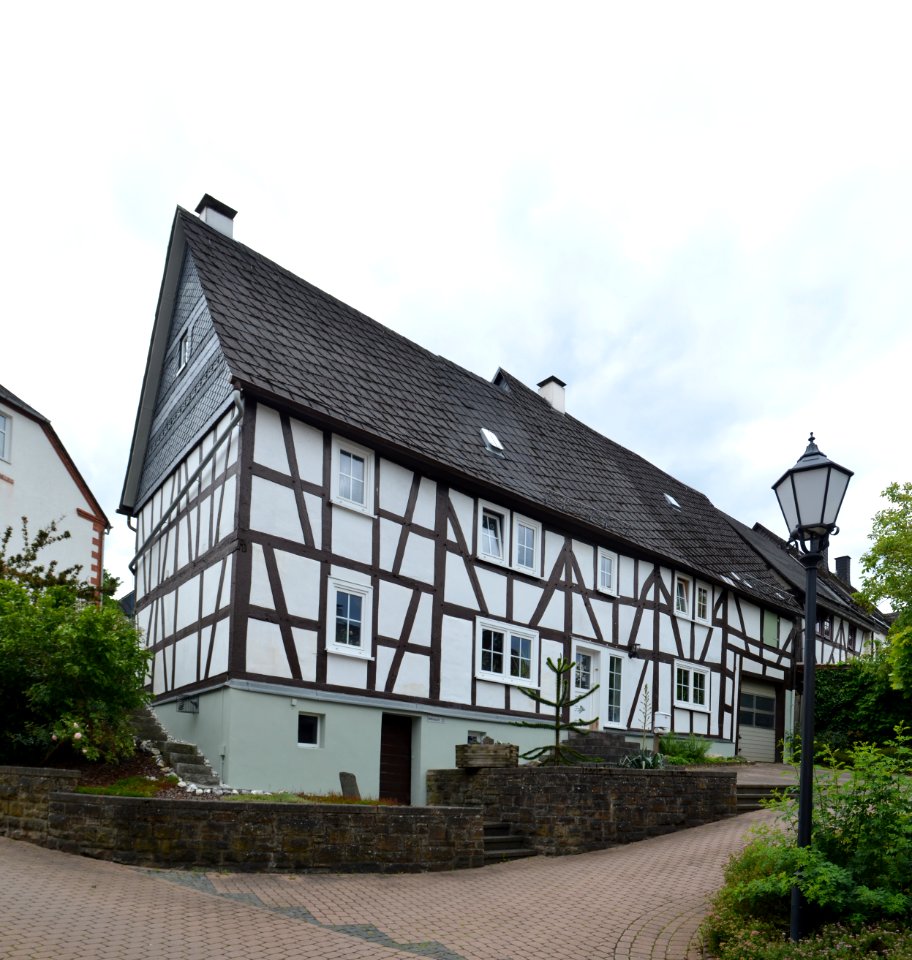 Daaden, Denkmalstraße 11
