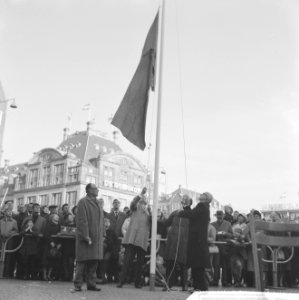 Dag van de UNO in Amsterdam, Minister Marijnen op de Dam houdt een herdenkingsre, Bestanddeelnr 914-4511