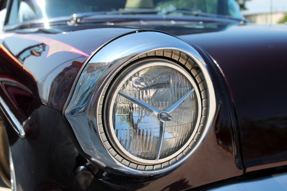Shiny vehicle retro