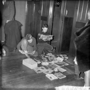 Dag der verzamelaars in de Koopmansbeurs, Bestanddeelnr 911-9535