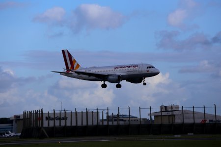 D-AKNM EHAM 1