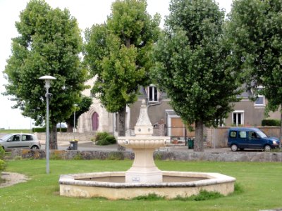 Dambron (Eure-et-Loir) Fontaine