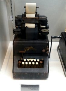 Dalton adding machine - Ridai Museum of Modern Science, Tokyo - DSC07542