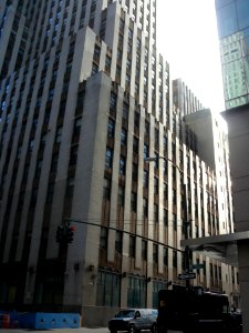 Daily News Bldg 41 & Tunnel Exit Sts jeh