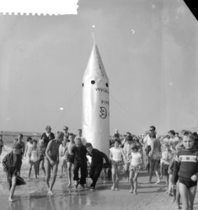 Dam tot Dam race in Callantsoog Vervoer van de raket, Bestanddeelnr 912-7699