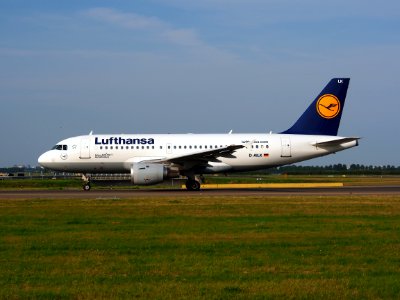 D-AILK Lufthansa Airbus A319-114 - cn 679, taxiing 22july2013 pic-004