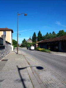 Dagneux - Route de Genève, vers l'est, en arrivant au rond-point Saint-Louis