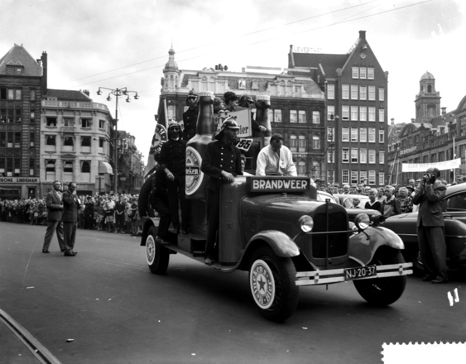 Dam tot Dam race , eerste dag, Heinekens Bierbrouwerij te Amsterdam, Bestanddeelnr 910-6138