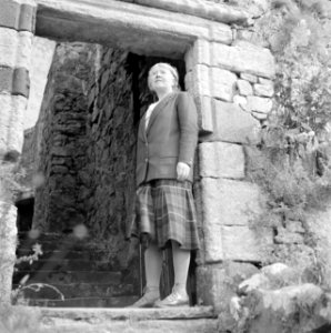 Dame Flora MacLeod of MacLeod op Dunvegan Castle, een kasteel dat toebehoort aan, Bestanddeelnr 252-0172