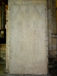 Dalle funéraire de la cathédrale Saint-Etienne (Châlons-en-Champagne) (03)