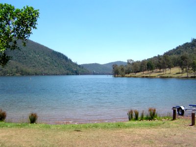 Dam wall seen from The Spit, Somerset Dam