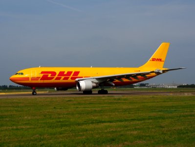 D-AEAN Airbus A300B4-622RF DHL Air taxiing 13july2013 pic-004