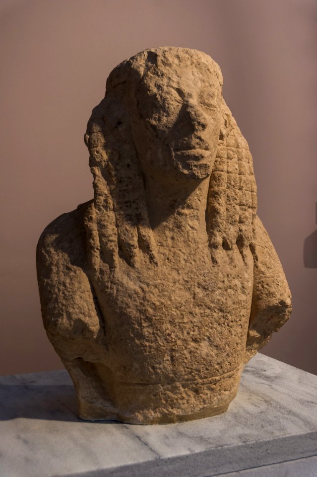 Daedalic torso of kore Heraklion museum