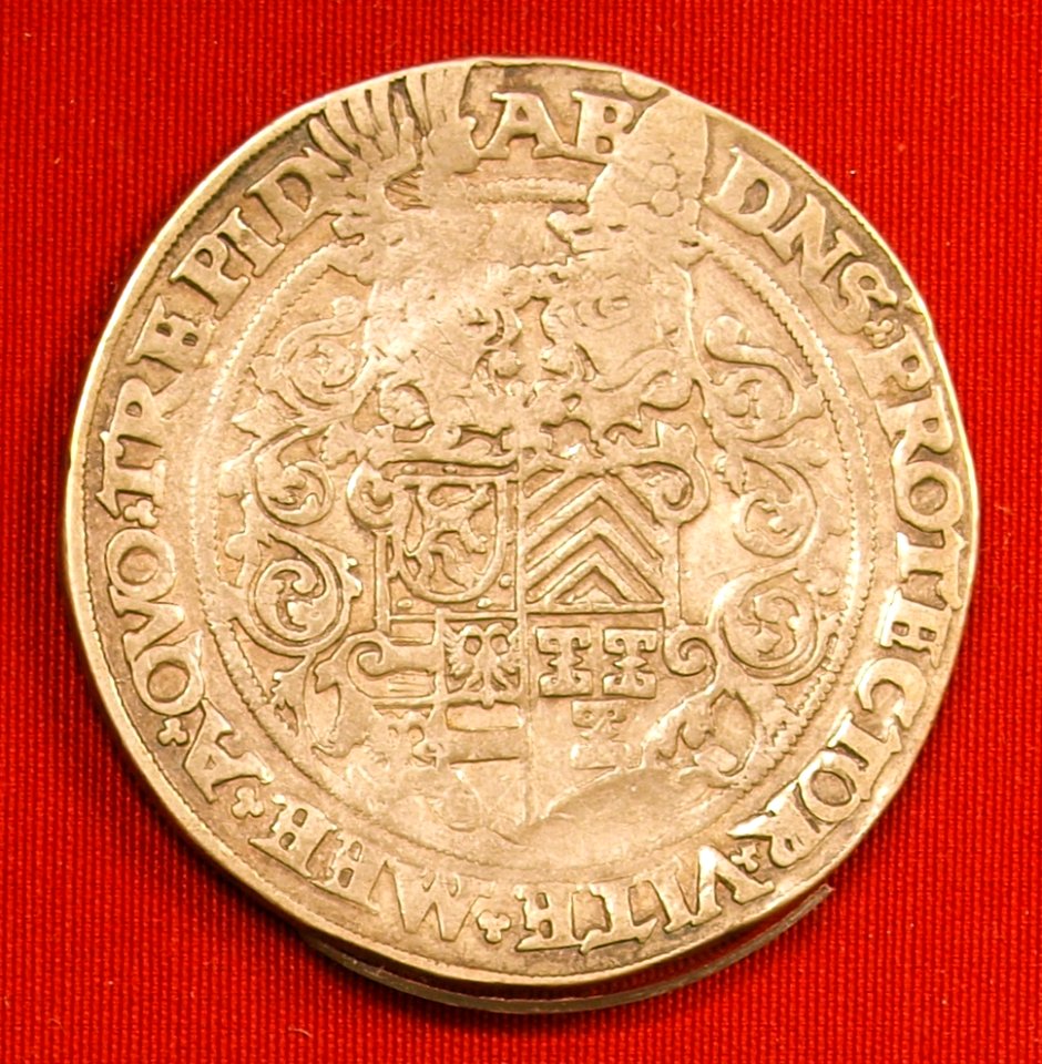 Daalder met het portret van Oswald II, 1511-1546, Hagemunten, De munt van 's-Heerenberg (front)