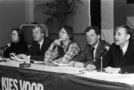 D66 bijeen over Europese verkiezingen, 2a, 3a Doeke Eisma (lijsttrekker EV), ko, Bestanddeelnr 932-8806