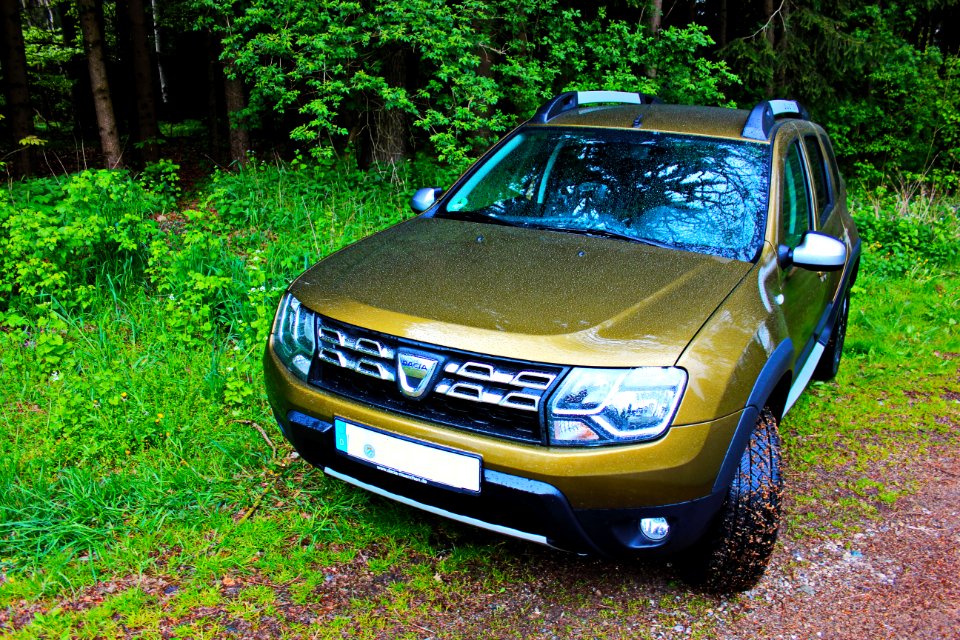 Dacia Duster Urban Explorer im Regen