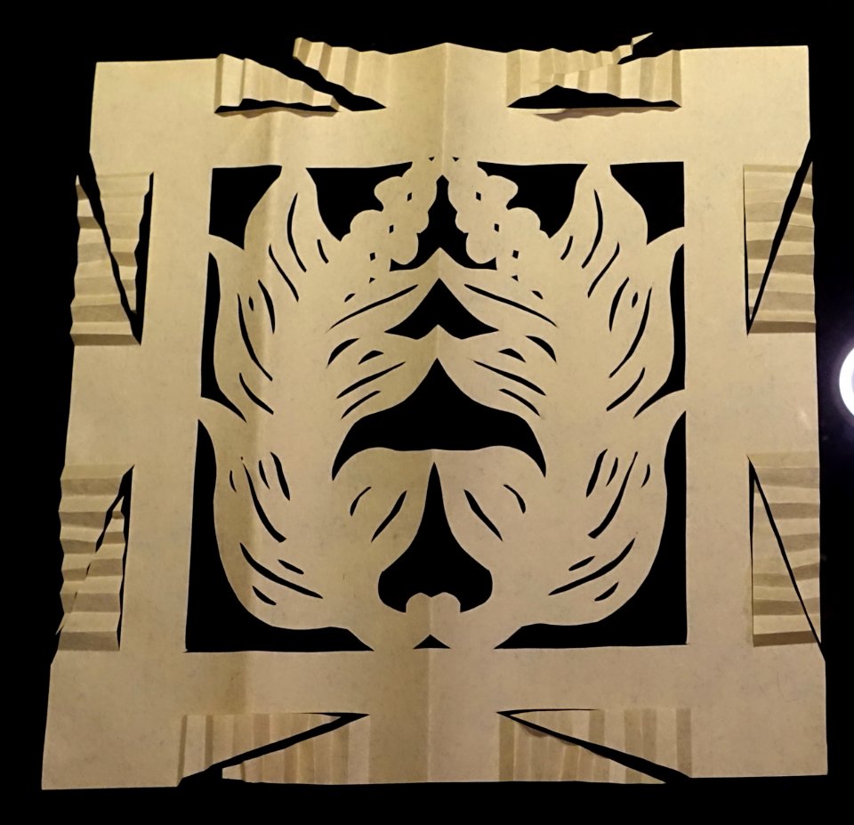 Cut paper 2 - Cultural Assets Repository - Motsuji, Hiraizumi, Iwate - DSC04672