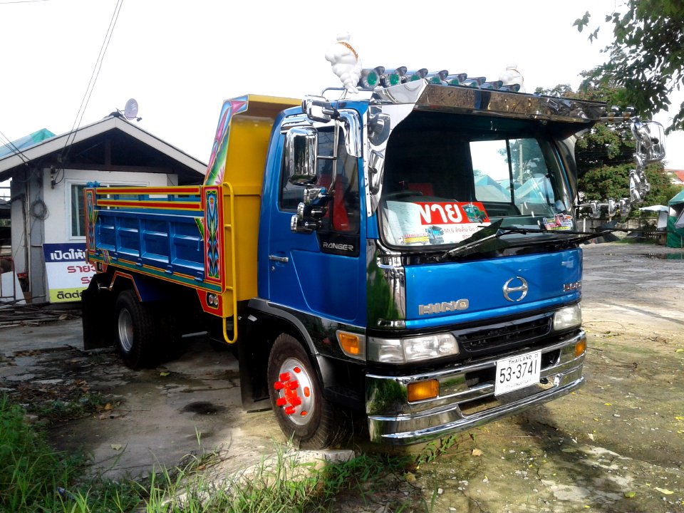 Customized Hino Ranger Dump Trucks For Sale in Thailand 02