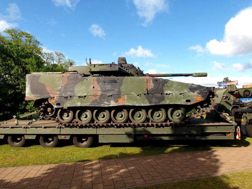 CV90 photo-006