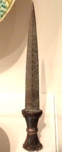 Dagger, c. 1700, Safavid dynasty, Iran, chiseled steel blade with silver-washed steel hilt - Sackler Museum - DSC02542
