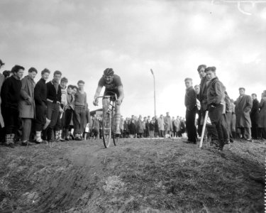 Cycle Cross georganiseerd door de Bataaf te Halfweg, Bestanddeelnr 909-3437